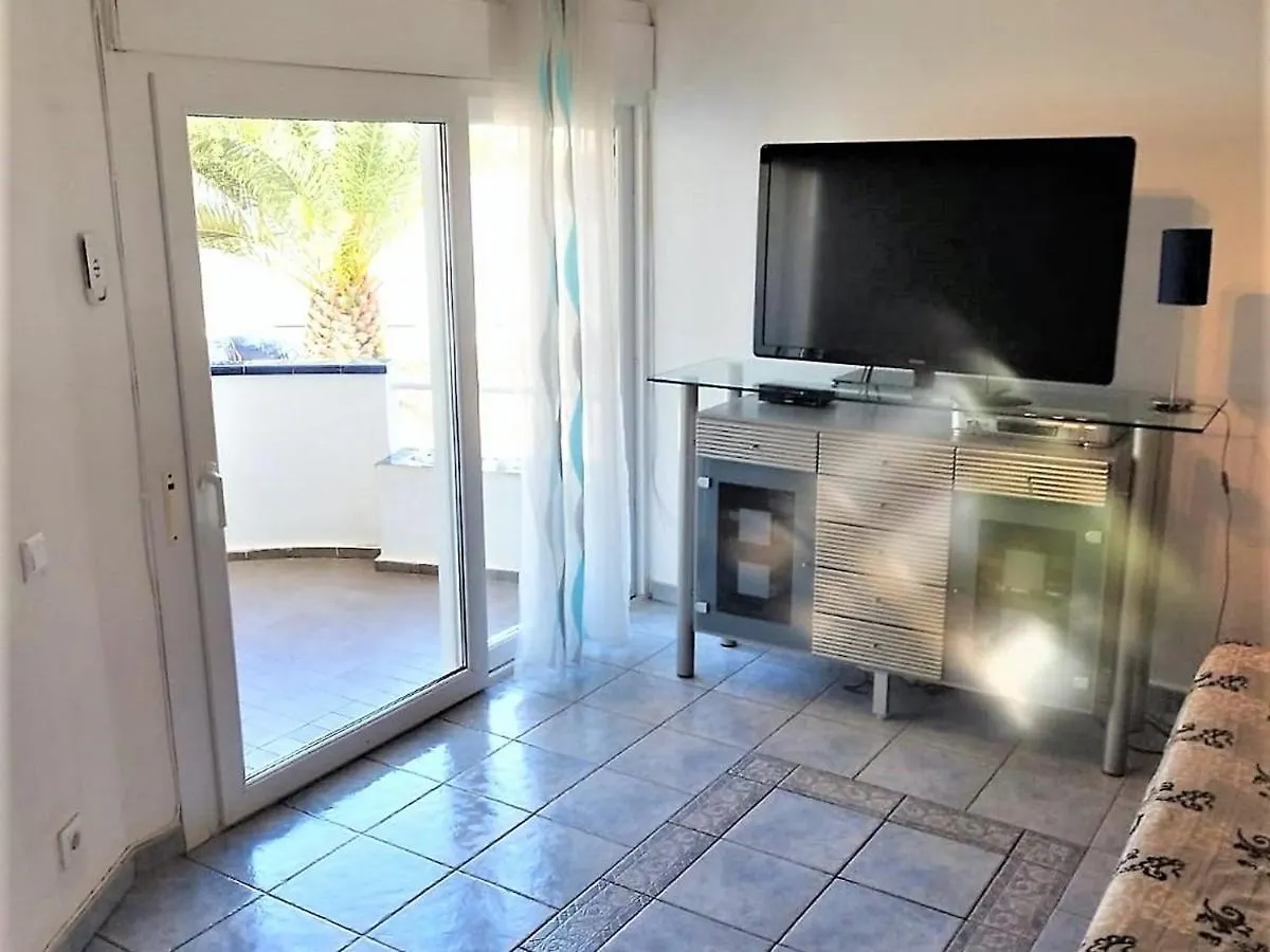 Planta Baja Con Jardin, Amarre, Y Parking En Zona Tranquila De Roses - Es-258-46 Apartment
