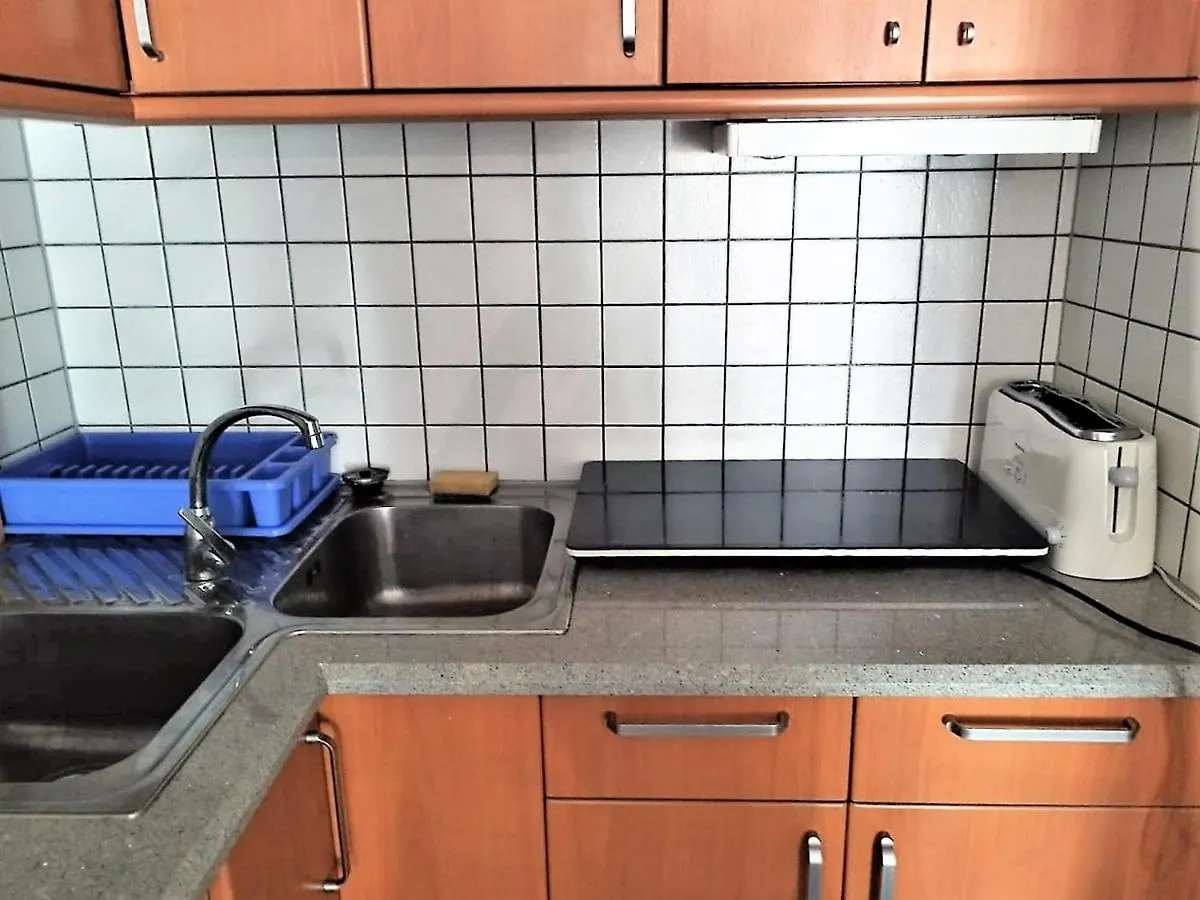 Planta Baja Con Jardin, Amarre, Y Parking En Zona Tranquila De Roses - Es-258-46 Apartment Spain
