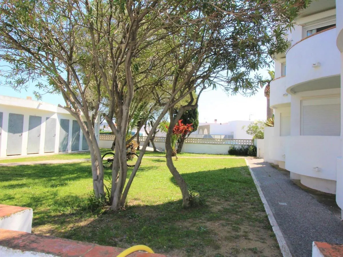 Planta Baja Con Jardin, Amarre, Y Parking En Zona Tranquila De Roses - Es-258-46 Apartment