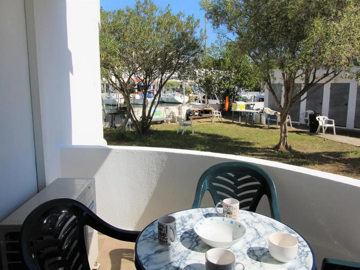 Planta Baja Con Jardin, Amarre, Y Parking En Zona Tranquila De Roses - Es-258-46 Apartment Spain