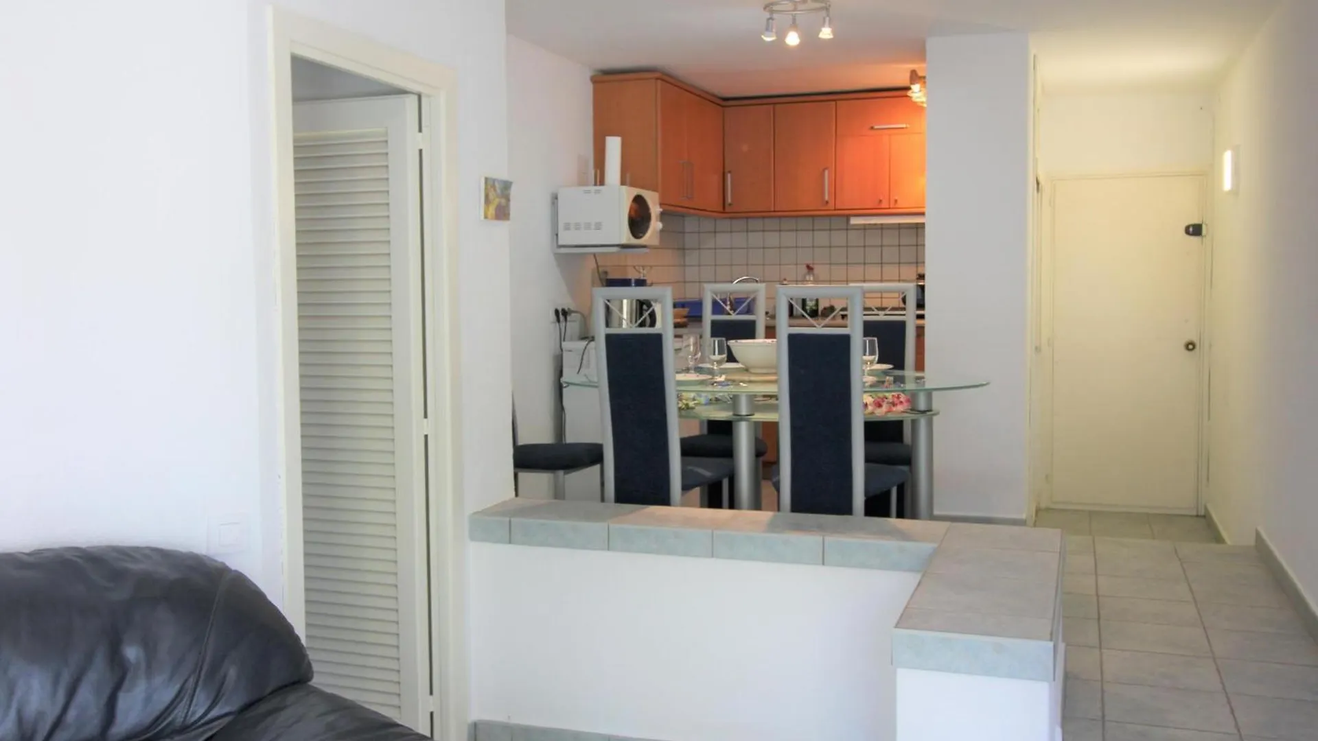 Planta Baja Con Jardin, Amarre, Y Parking En Zona Tranquila De Roses - Es-258-46 Apartment Spain